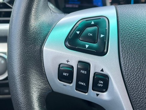 Used 2013 Ford Explorer XLT image 33