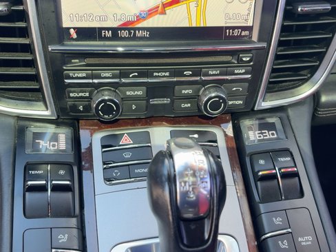 Used 2010 Porsche Panamera Turbo image 17