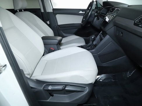 Used 2019 Volkswagen Tiguan SEL image 36