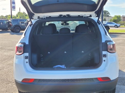 New 2025 Jeep Compass Sport image 12