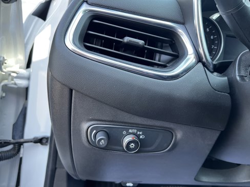 Used 2022 Chevrolet Equinox LT image 13