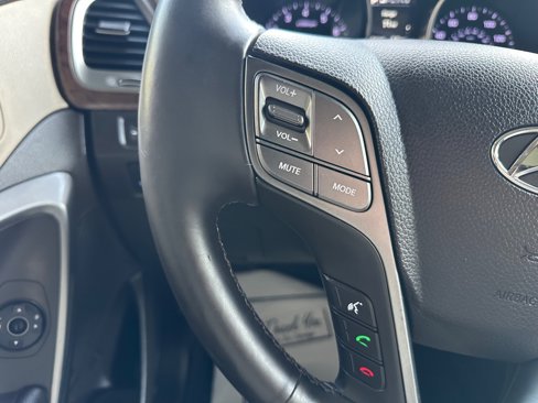 Used 2017 Hyundai Santa Fe Limited image 24