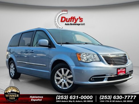 Used 2013 Chrysler Town & Country Touring image 1