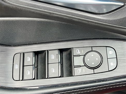 Used 2024 Nissan Rogue SV image 19