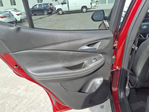 Used 2022 Buick Encore GX Essence w/ Advanced Technology Package image 12