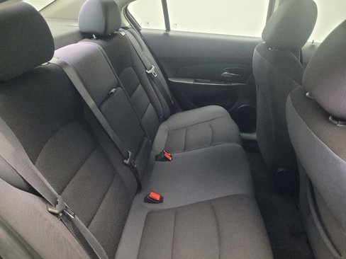 Used 2015 Chevrolet Cruze LT image 19