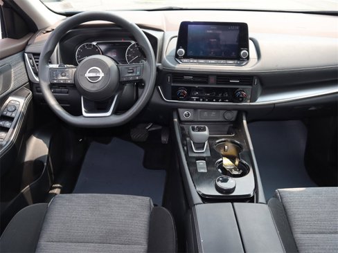 Certified 2023 Nissan Rogue SV image 18