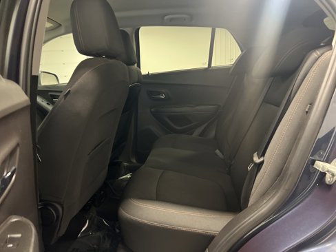 Used 2019 Chevrolet Trax LT image 9
