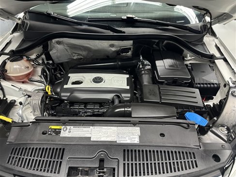 Used 2017 Volkswagen Tiguan S image 20