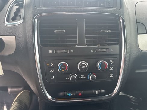 Used 2015 Dodge Grand Caravan SE w/ Quick Order Package 29E SE image 17