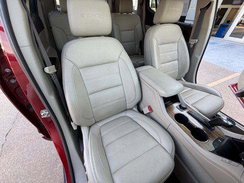 Used 2019 GMC Acadia Denali image 35