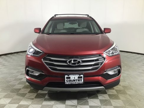 Used 2017 Hyundai Santa Fe Sport image 2