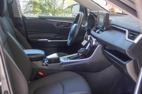 Used 2022 Toyota RAV4 LE image 16