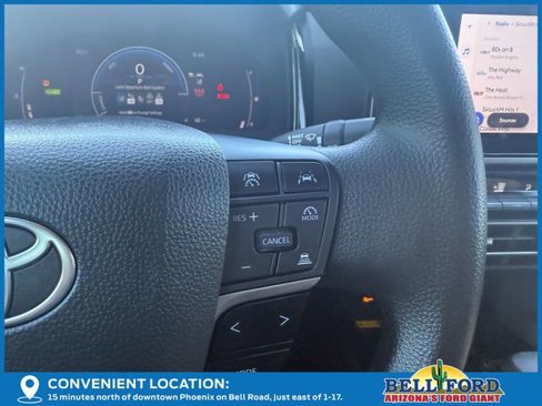 Used 2025 Toyota Camry LE image 28