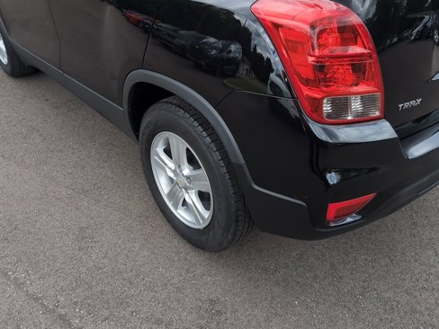 Used 2020 Chevrolet Trax LS w/ Tint and Cruise Package image 9