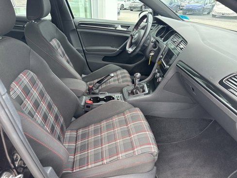 Used 2017 Volkswagen GTI S image 23