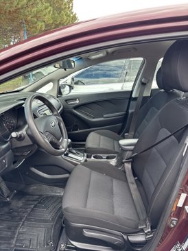 Used 2017 Kia Forte LX image 6