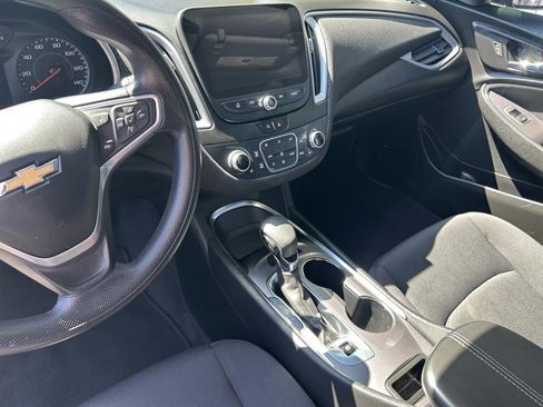 Used 2022 Chevrolet Malibu LT image 10