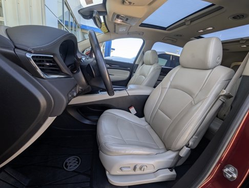 Used 2018 Buick Enclave Premium image 19