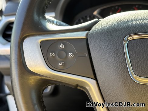 Used 2018 GMC Acadia SLT image 31
