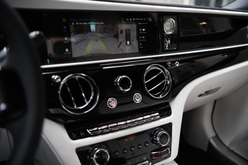 New 2025 Rolls-Royce Ghost image 17