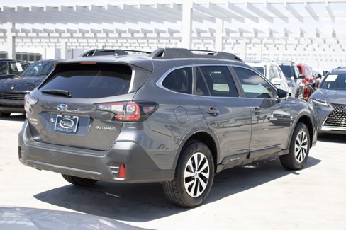 Used 2021 Subaru Outback Premium image 6