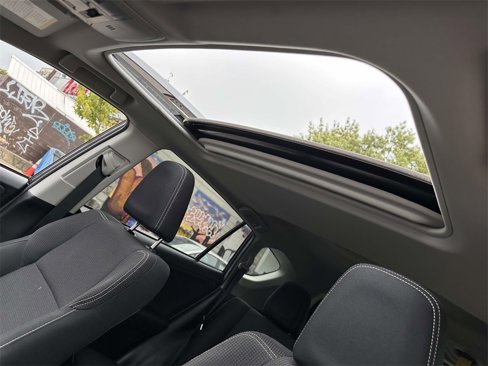 Used 2018 Toyota RAV4 XLE image 16