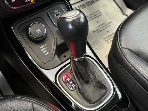Used 2018 Jeep Compass Latitude w/ Popular Equipment Group image 16