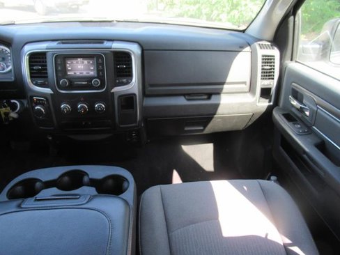 Used 2024 RAM 1500 Classic SLT image 16