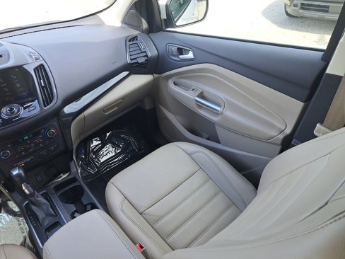 Used 2017 Ford Escape Titanium image 20