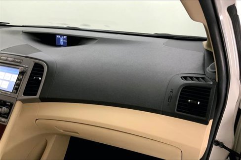 Used 2010 Toyota Venza AWD image 23