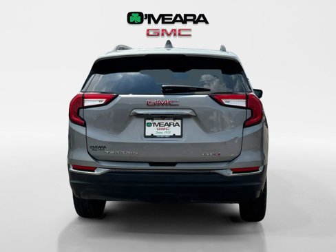 Used 2023 GMC Terrain AT4 image 4