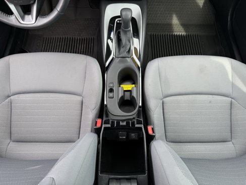 Used 2025 Toyota Corolla SE image 17