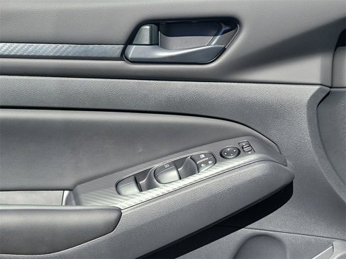 New 2024 Nissan Altima 2.5 S image 18