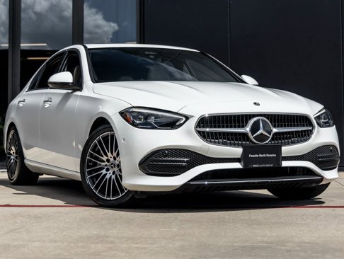 Used 2023 Mercedes-Benz C 300 4MATIC Sedan image 2