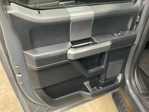 Used 2016 Ford F150 XLT w/ Equipment Group 302A Luxury image 11