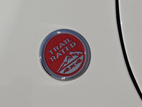 Used 2023 Jeep Renegade Trailhawk image 11