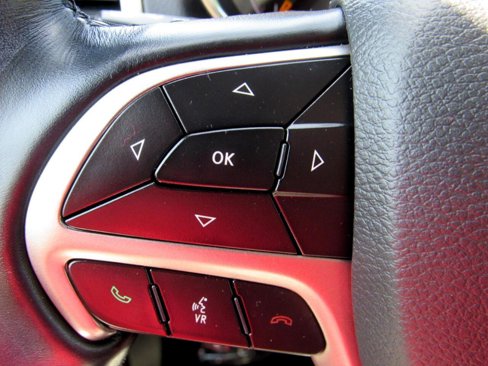Used 2020 Jeep Grand Cherokee Limited image 19