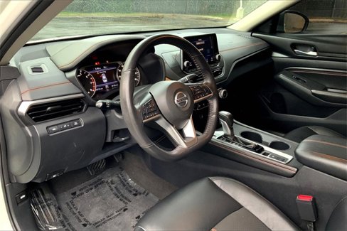 Used 2022 Nissan Altima 2.5 SR image 14