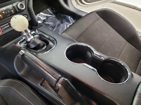 Used 2015 Ford Mustang Coupe image 23