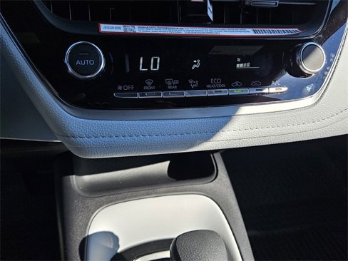 New 2025 Toyota Corolla SE image 24