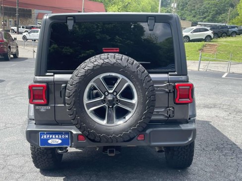 Used 2020 Jeep Wrangler Unlimited Sahara image 4