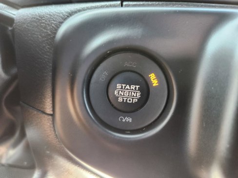 Used 2022 Jeep Wrangler Willys image 26