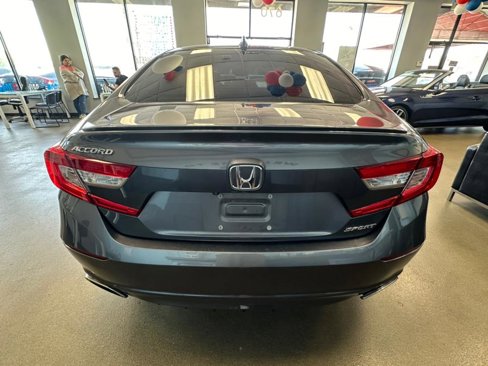 Used 2018 Honda Accord Sport image 13