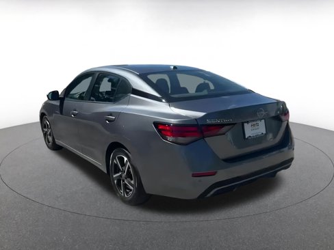 Used 2024 Nissan Sentra SV image 11