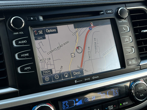 Used 2017 Toyota Highlander XLE image 27
