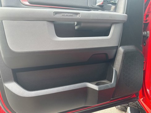 Used 2020 RAM 1500 Classic Warlock image 16