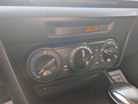 Used 2014 MAZDA MAZDA3 i Sport image 21