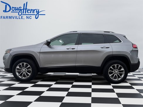 Used 2020 Jeep Cherokee Latitude Plus image 2