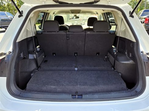 Used 2024 Volkswagen Tiguan S image 13